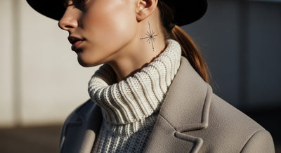 Minimalistische schwarze Tattoos: der schlichte und zeitlose Trend des Winters