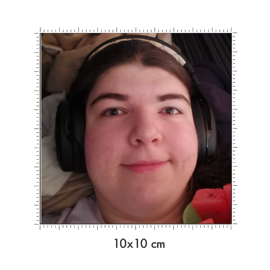 10 x 10 cm