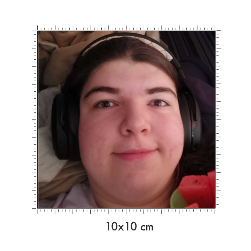 10 x 10 cm